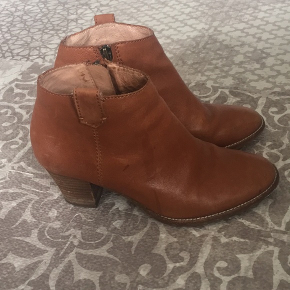 Madewell Billie Boot in Saddle, Size 6 - Picture 5 of 10